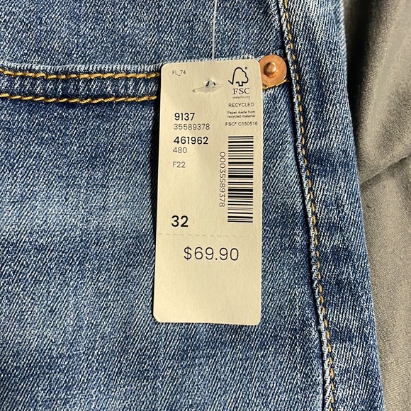 NWT Reitman’s Straight-leg Jeans - Picture 4 of 4